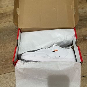 Nike Court Vintage Premium leather sneakers in white size 8